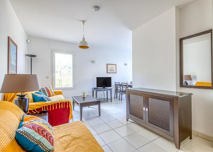 Apartment Avec Piscine - Proche *