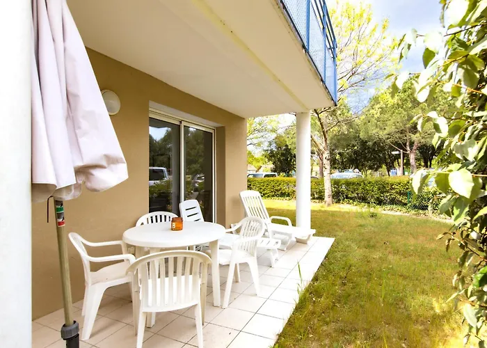 Avec Piscine - Proche Apartment