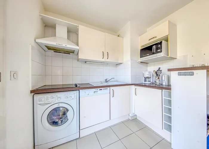 Avec Piscine - Proche